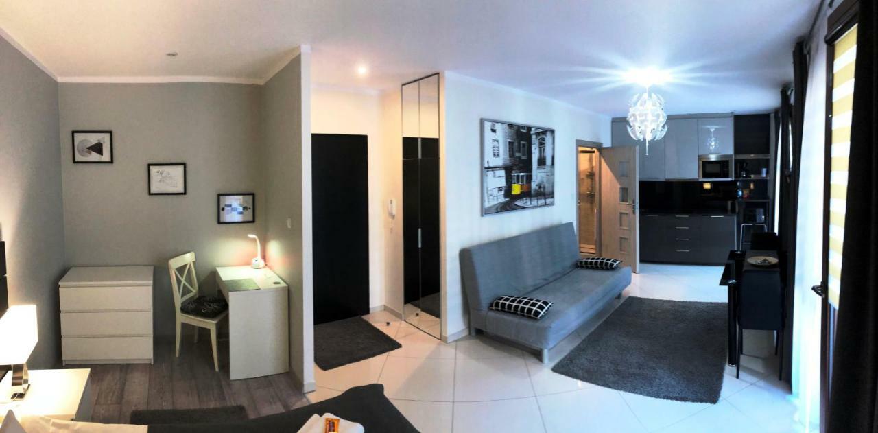 Moko Apartment Parking W Cenie Варшава Экстерьер фото