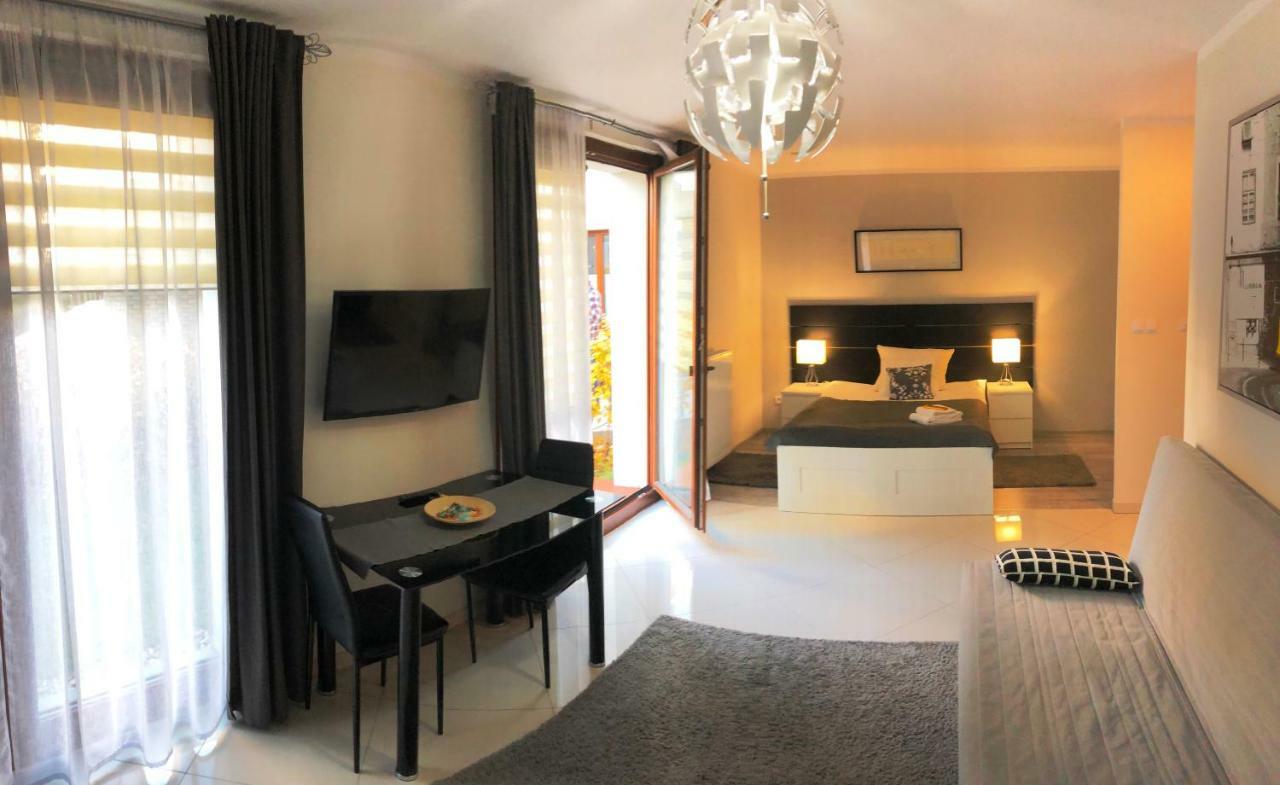 Moko Apartment Parking W Cenie Варшава Экстерьер фото